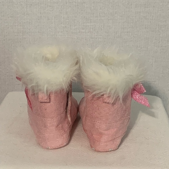 2 Pair Infant Boots |Faux Fur/ Bows/Hook & Loop Closure Size 3 Infant Soft Sole - Picture 4 of 8